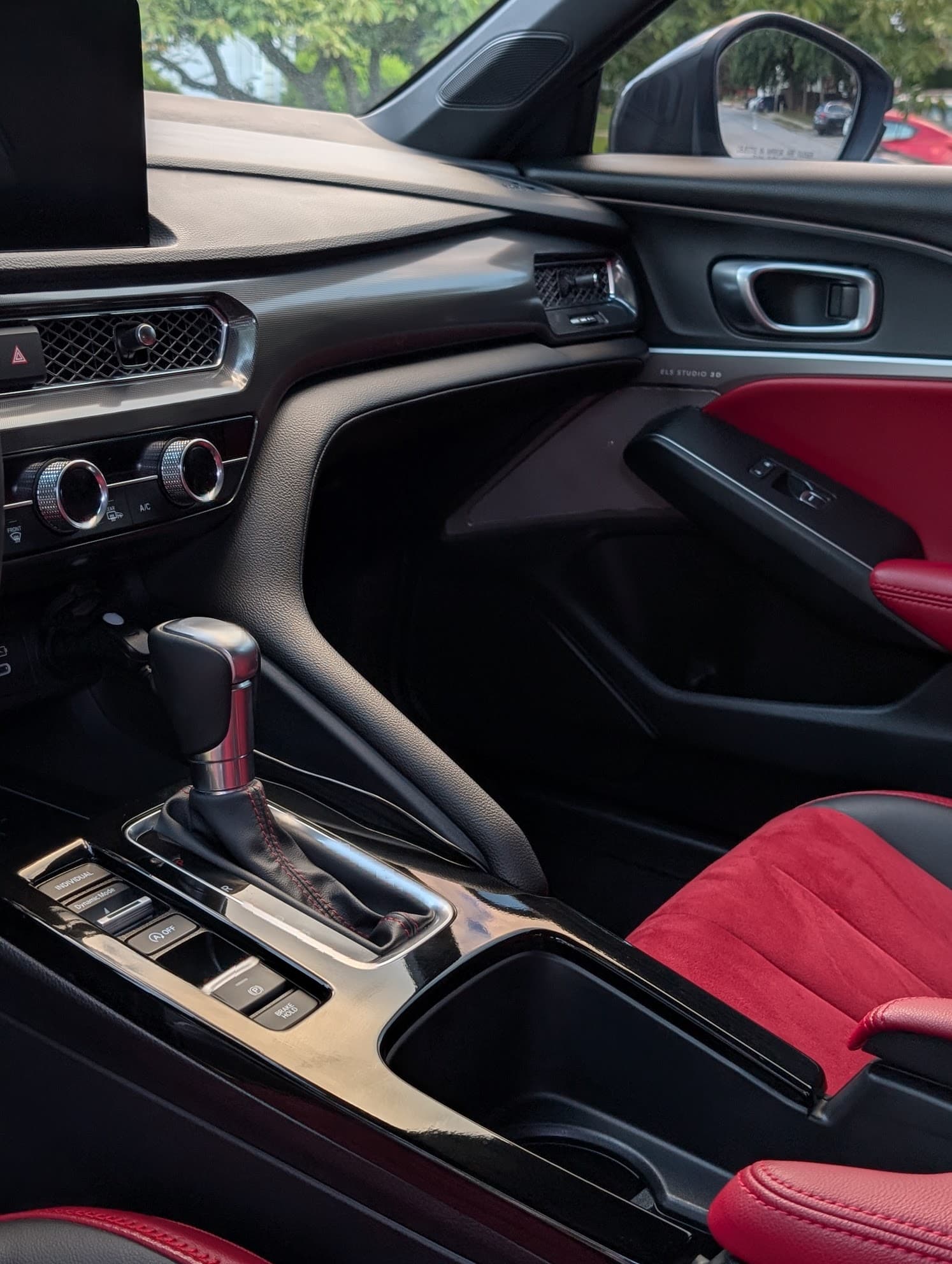 Maintenance detail — fresh interior and exterior